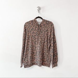 Boutique MTS Fall Casual Chic Cheetah Animal Print‎ Hoodie Sweatshirt Small